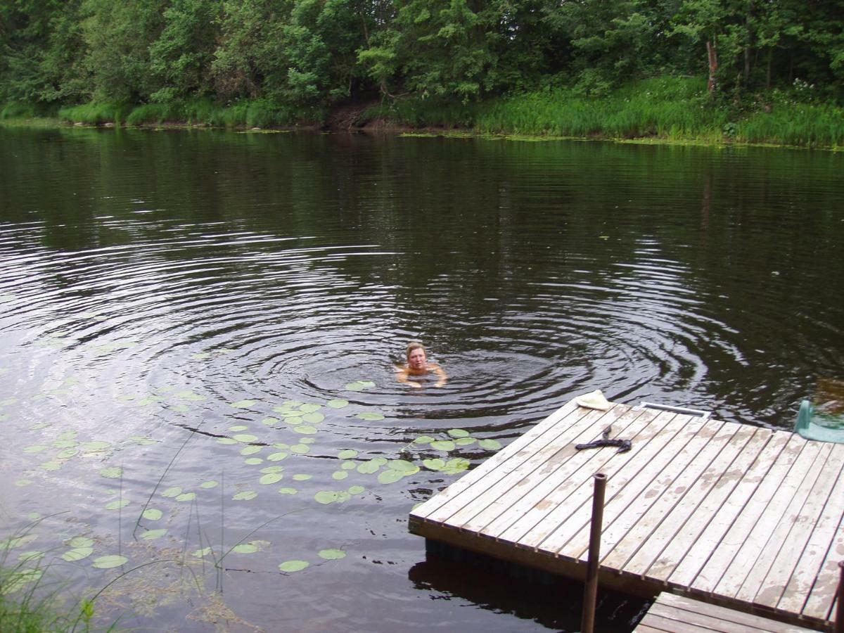 Villa River Rose Jõesuu Buitenkant foto